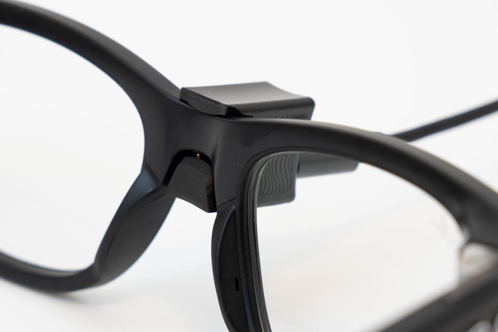 Mini Adapter Back with Glasses